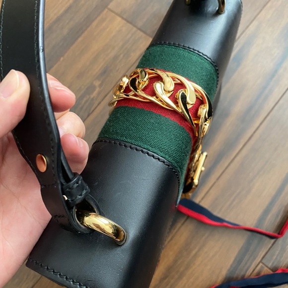 Gucci Sylvie bag in small - Picture 8 of 11